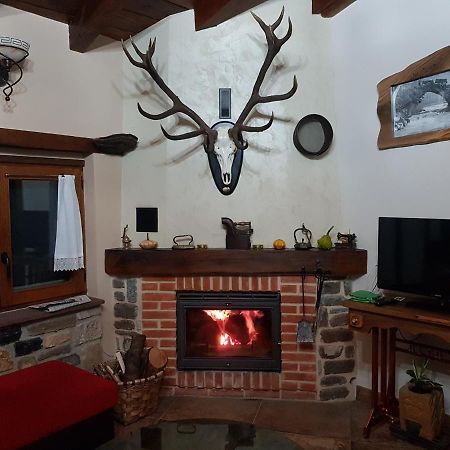 Apartamentos La Condesa Valmeo Luaran gambar