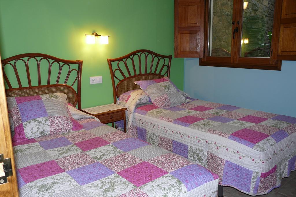 Apartamentos La Condesa Valmeo Bilik gambar