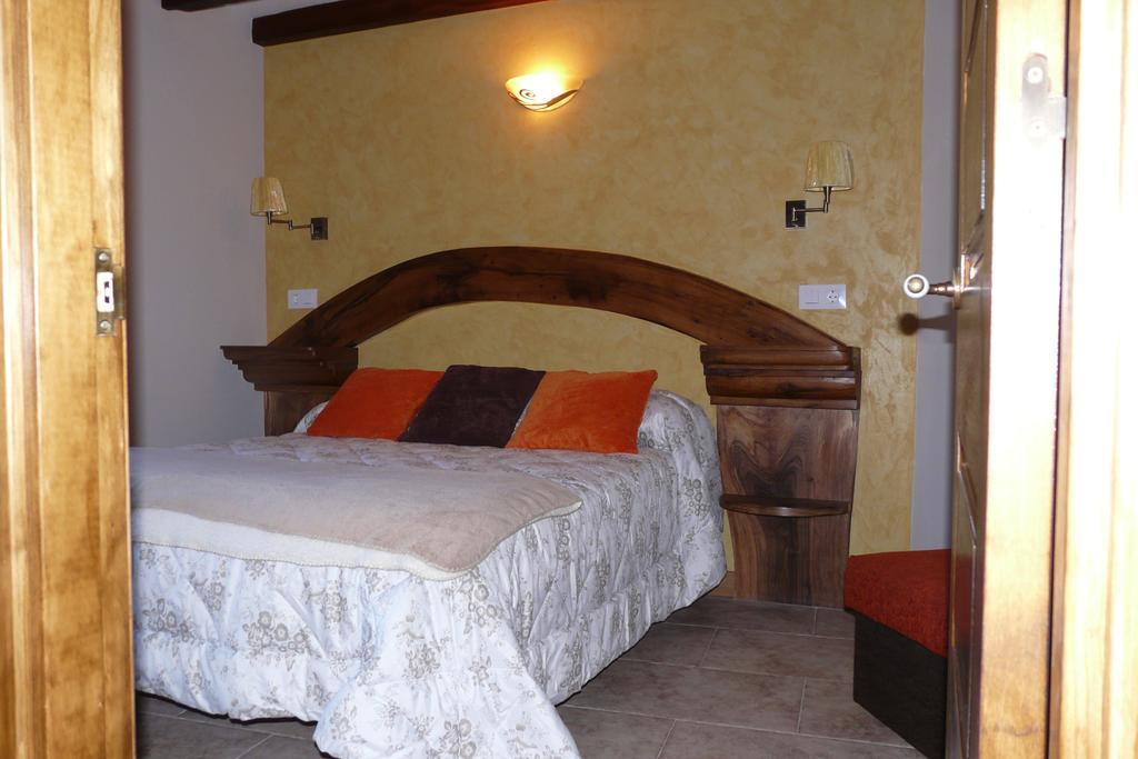 Apartamentos La Condesa Valmeo Bilik gambar