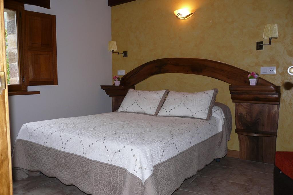 Apartamentos La Condesa Valmeo Luaran gambar