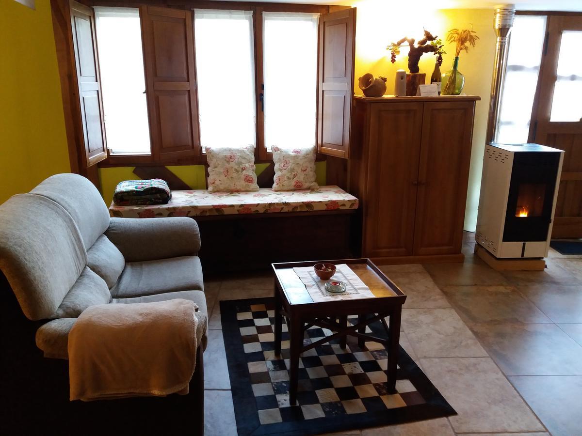 Apartamentos La Condesa Valmeo Luaran gambar