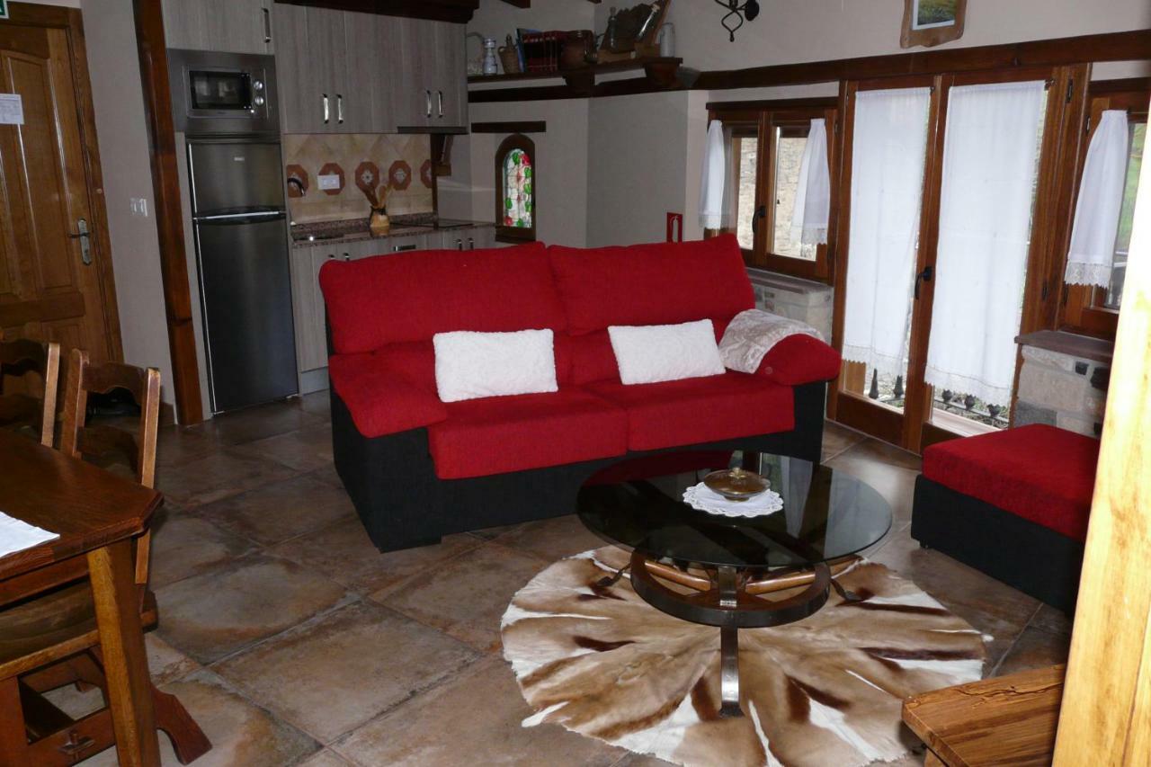 Apartamentos La Condesa Valmeo Luaran gambar